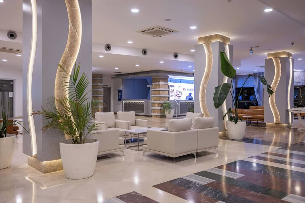 أزور باي يلكين هوتل - شامامل جميع الخدمات