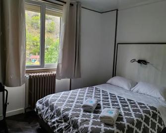 hotel de la gare - Modane - Bedroom