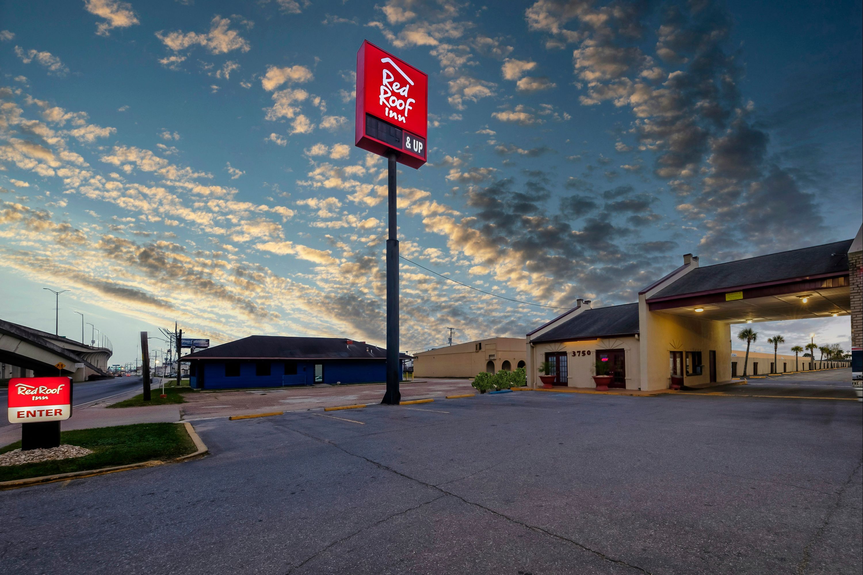 Red Roof Inn New Orleans - Westbank - Harvey - Budova