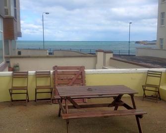 Causeway Coast Independent Hostel - Portstewart - Balkon