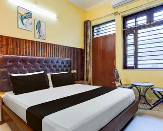 Spot On Hotel Manohar - Rishikesh - Slaapkamer