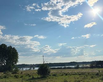 Strandgårdens Wärdshus - Kristinehamn - Außenansicht