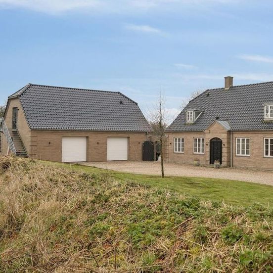 Moderne lejlighed med egen indgang nær Vejle – Vejle