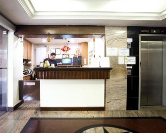 Darlene Hotel - Singapore - Vastaanotto