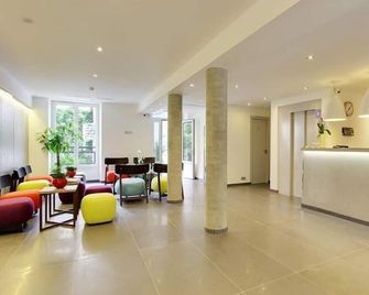 Hotel Alhambra - Pariisi - Aula