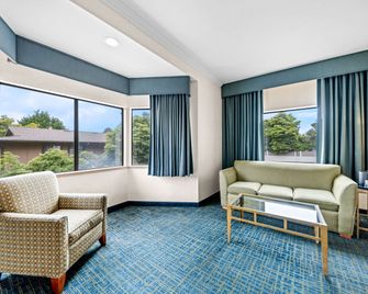 Best Western De Anza Inn - Monterey - Living room