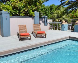 1aa Wilhelmina Luxury Suites - Franschhoek - Pool