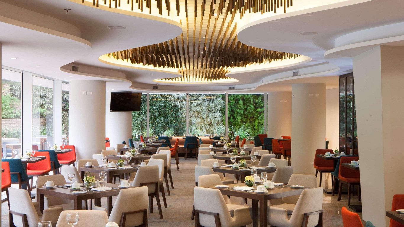 Radisson Hotel Santa Cruz