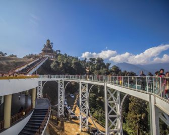 OYO Nervilia Residency - Pelling - Balcony