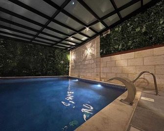 Melissa Hotel - Oran - Piscine