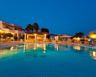 Hotel Tigaki's Star - Tigaki - Pool