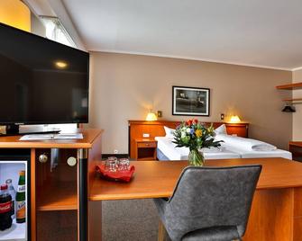 Hotel Quellenhof - Baden-Baden - Oturma odası