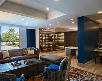 رينيسانس كونكورس أتلانتا إيربورت هوتل - أطلنطا (جورجيا) - غرفة معيشة