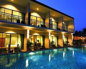 The Fusion Resort Hotel - Chalong - Pool