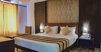 Hotel Sr Castle - Port Blair - Bedroom