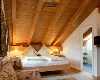 Hotel Ferienhaus Fux - double room - Oberammergau - Soveværelse