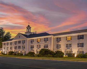Best Western Plus Morristown Inn - Morristown - Gebäude