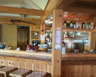 Auberge La Coudriere (Cool Hotel) - L'Isle-aux-Coudres - Bar