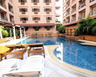 Nonsi Residence Sathorn Bangkok - Bangkok - Piscina