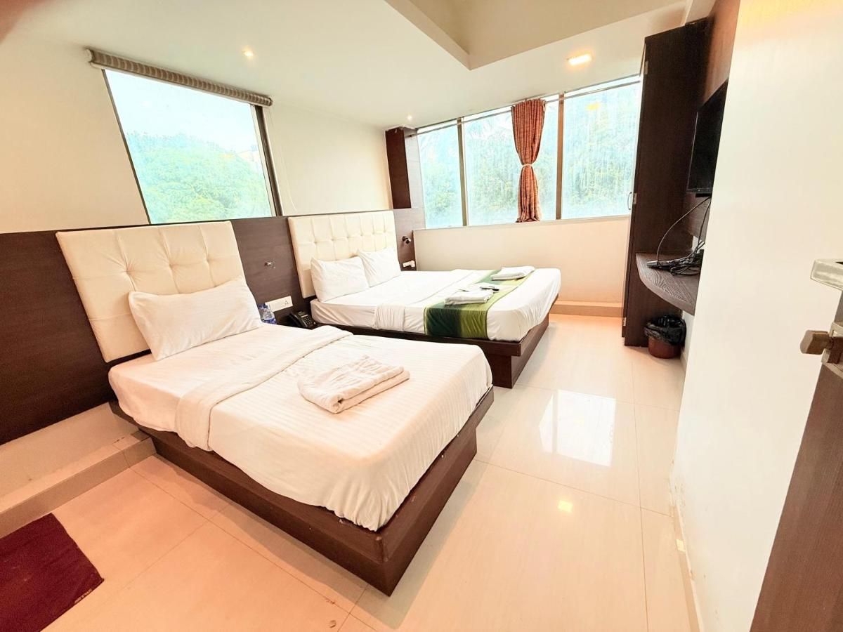 Hotel Artusinn midc andheri east thumbnail 3