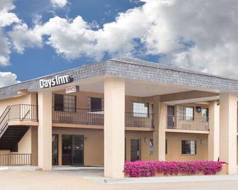 Days Inn by Wyndham Ruston LA - Ruston - Building