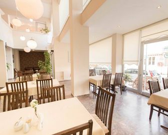İleri Hotel & Apartments - Cesme - Restaurante