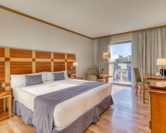 Senator Parque Central Hotel - Valencia - Bedroom