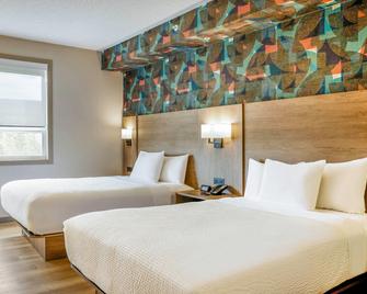 Days Inn & Suites by Wyndham West Edmonton - Edmonton - Bedroom