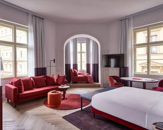 Falkensteiner Hotel Maria Prag - Prag - Wohnzimmer