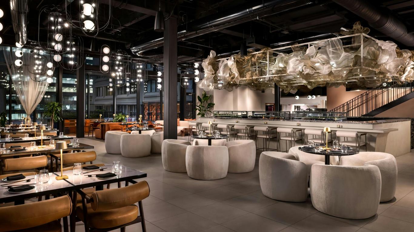 دبليو تورونتو