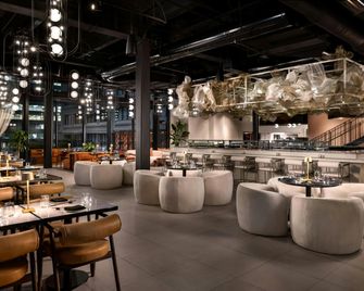 دبليو تورونتو - تورونتو - مطعم