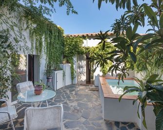 Casa Rural La Rana Verde - Jabugo - Patio