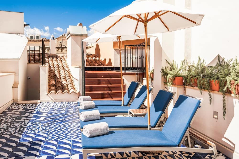 هوتل كورت - ميورقة - شرفة مرصوفة