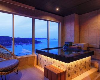 Toba View Hotel Hanashinju - Toba