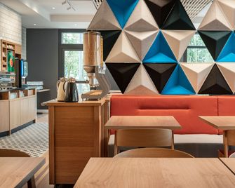 Holiday Inn Express Marne-La-Vallée Val D'europe By IHG - Bailly-Romainvilliers - Lounge