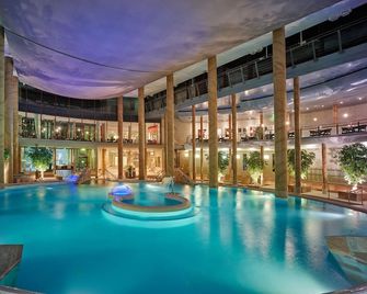 Mariaweiler Hof - Düren - Piscina