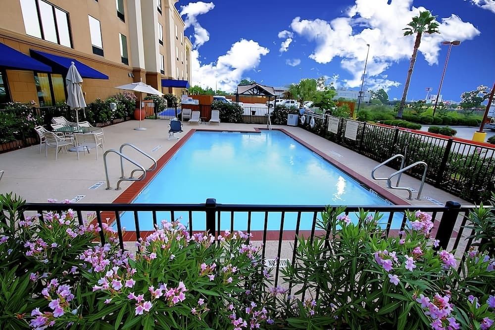 Great Relaxing Stay! Outdoor Pool, Free Breakfast, Onsite Parking! - Tomball - Piscina