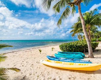Stunning Little Cayman 3 Bedroom Beach Townhouse - Little Cayman - Beach