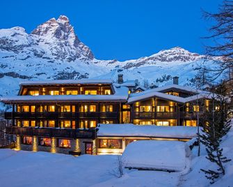 Hermitage Hotel & Spa - Breuil-Cervinia - Building