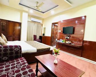 Power Onn Grand Cuttack Residency - Cuttack - Bedroom