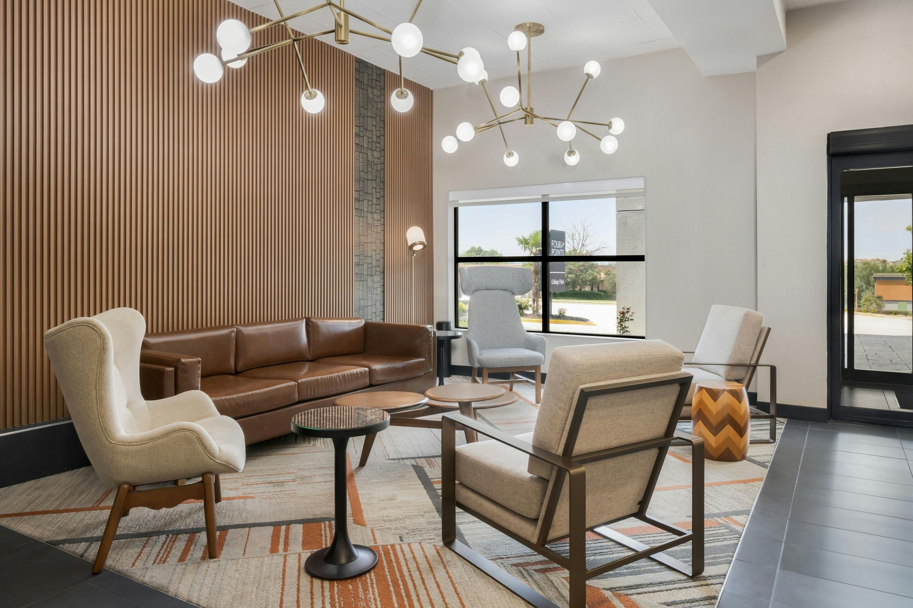 Four Points By Sheraton College Park Atl - College Park - Лоббі