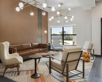 Four Points By Sheraton College Park Atl - College Park - Lobby