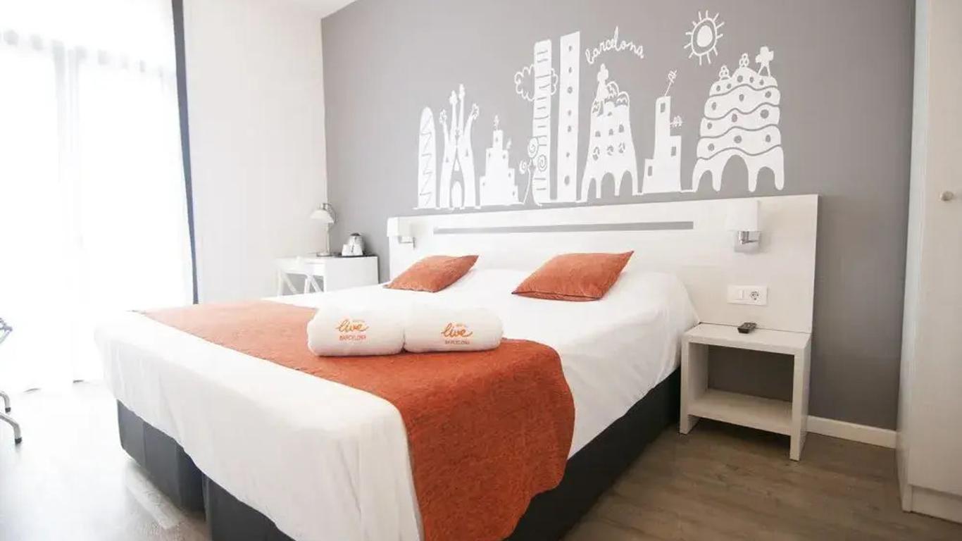 Live Barcelona Hostal