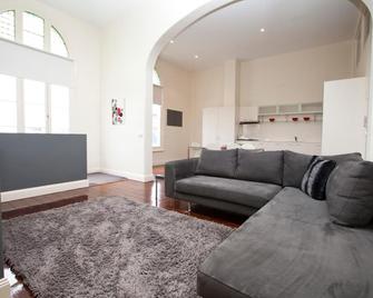 Allawah Bendigo - Bendigo - Living room