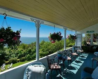 Maison Victoria - La Malbaie - Balcony