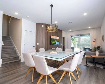 Luxury Villas Collection - Near Parks & Shopping - Orlando - Dining room