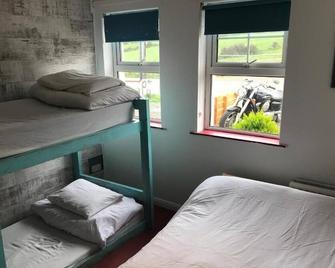 Finn McCool's Giants Causeway Hostel - Bushmills - Bedroom