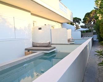 Rhotheon Suites in Ialysos Rhodes - with private pool - Ialysos - Bedroom