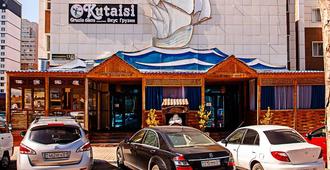 Korsar Hotel - Astana - Edificio