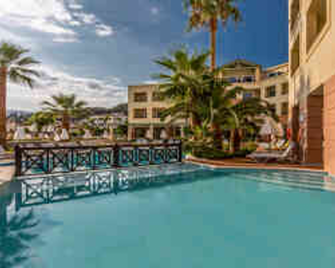 Samaina Inn - Karlovasi - Pool